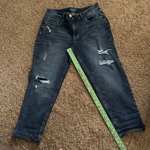 Distressed Dark Wash Women’s Jeans - Classic Fit Capris